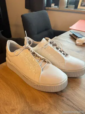 Div. Sneaker