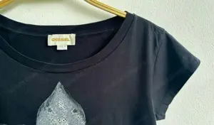 Schwarzes Damen kurzarm Shirt von Diesel Bild 2