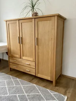 Schrank in Eiche Massivholz Bild 4