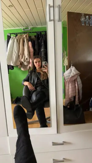 Herrin sucht dich Sklave, diene der Lady Bild 5