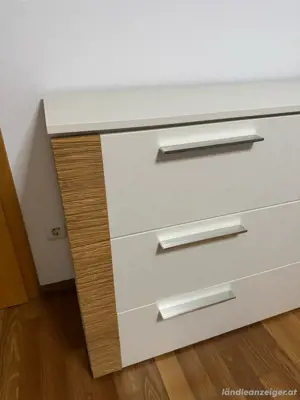 Kleiderschrank & Kommode Bild 4