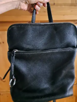 Schwarzer rucksack