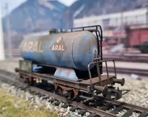 H0 Kesselwagen ÖBB Aral gealtert   patiniert Bild 3