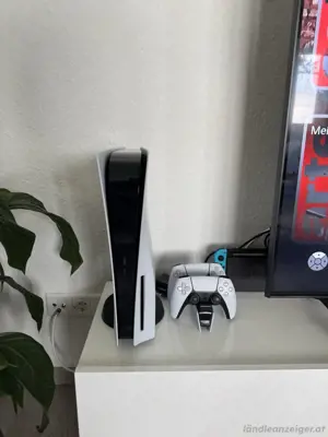 PS5 Sony spielkonsole mit 2 controller ,  alter : 3 monaten + OVP und rechung