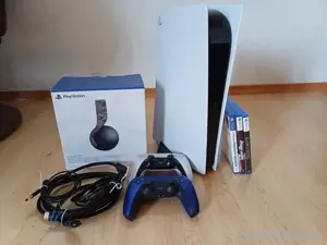PS5 spielkonsole mit OVP + kopförer + 2 controller und 3 videospiel.  Bild 2