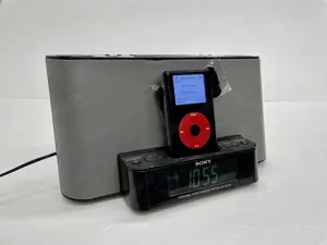 Sony ICF-DS11iP iPod iPhone Radio   Wecker 