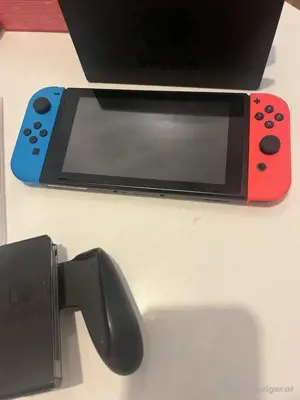 Nintendo Switch spielkonsole neue mit OVP und controller Bild 2