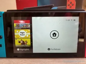 Nintendo Switch spielkonsole neue mit OVP und controller Bild 3