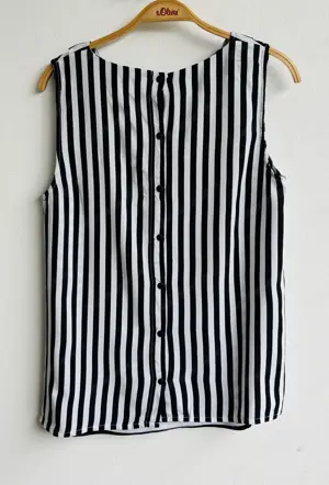 Schwarz weiß gestreifte Bluse von MINIMUM  Bild 3