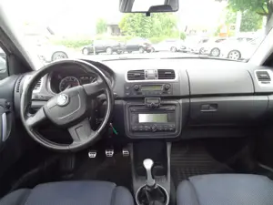 Skoda Fabia 1,6 Sportline !! 4 Zylinder !! Bild 9
