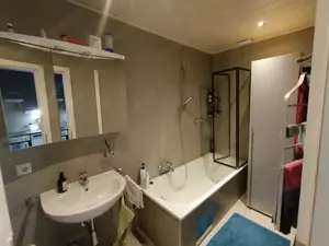 Möbliertes Zimmer in 5er WG Dornbirn Bahnhof Bild 6