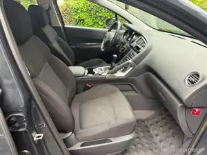 Peugeot 3008 1.6 VTI Bild 8