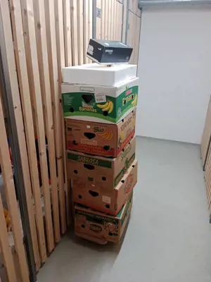 Umzugskartons Bananenschachteln und 2
