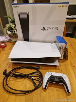 PS5  sony spielkonsole pit kontrollern und 4 disc videospiel , OVP  + rechung .