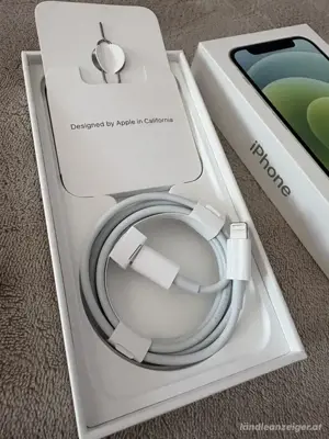 Apple iPhone 13, 128 Go , akku : 86% mit OVP  Bild 3
