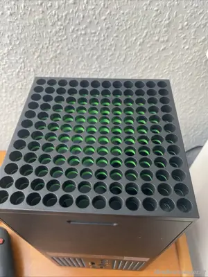 Xbox serie X spielkonsole, wie neue mit kontrollern und OVP. , Alter : 3 monate  Bild 2