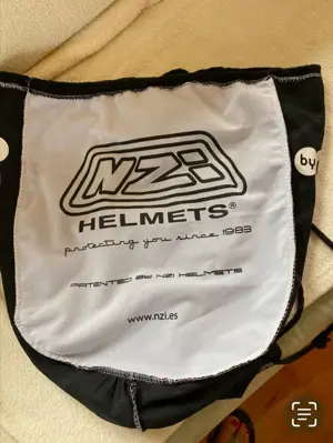Cooler Helm für Vespa- und Rollerfahrer Bild 5