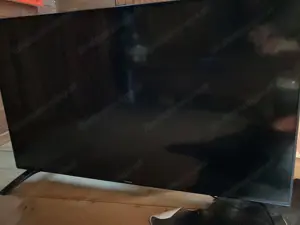 Toshiba LCD Colour TV Gerät, 49 Zoll   Bild 2