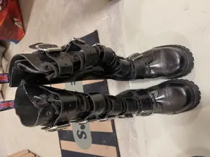 Schuhe zu verkaufen. Alt Emo 39EU Bild 3