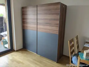 Kleiderschrank Nussbaum Dekor Bild 2