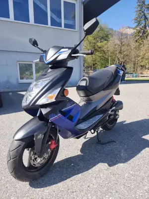TGB Bullet 50ccm Roller Bild 3
