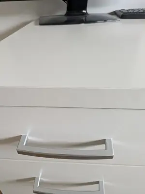 Schreibtisch zu verschenken Bild 3