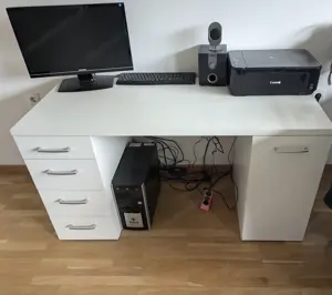 Schreibtisch zu verschenken Bild 2