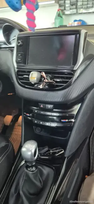 Peugeot 2008 City SUV Bild 9
