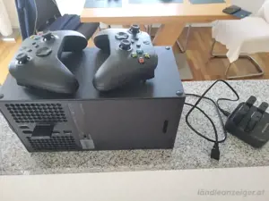 Xbox serie X Microsoft spielkonsole mit 2 kontrollern + OVP , zustand : wie neue