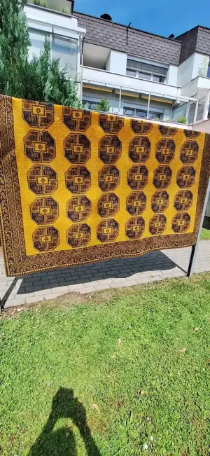 Teppich handgeknüpft