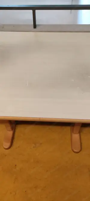 Zu Verschenken - 1 Tisch - Tischlerarbeit Bild 2