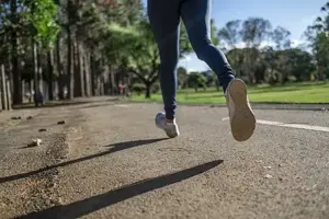 Sie sind sportlich? Vielleicht Fitnesstrainer:in?   Dann suchen wir genau Sie! Bild 2