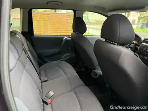 Fiat Stilo Diesel TÜV NEU 06 26 Bild 6