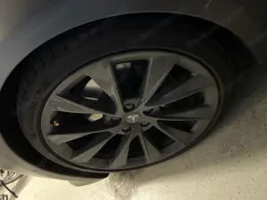 Verkaufe Tesla Model S BJ 11 2019 Bild 2