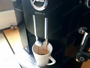 Kaffeevollautomat Jura Impressa C5 Bild 4