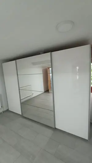 Schrank zum verschenken Bild 2