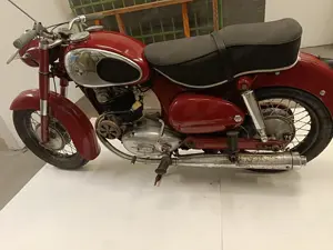 Puch SGS 250  Bild 3
