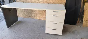 Schreibtisch weiß-grau Bild 2