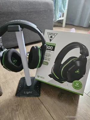 Xbox serie X schwarz spielkonsole mit kopförer und pro kontrollern OVP , zustand sehr guten +schwarz Bild 3
