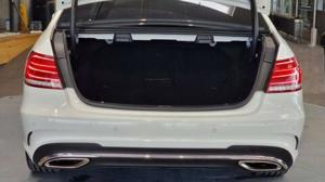 Mercedes-Benz E 220 Bild 16