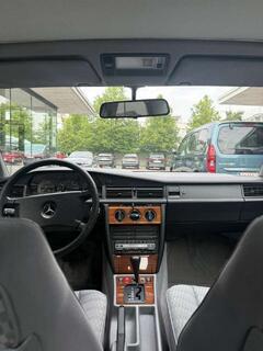 Mercedes-Benz 190 Bild 8