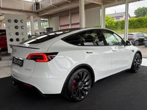 Tesla Model Y Bild 8