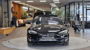 Tesla Model S Bild 15