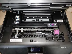 HP ENVY 4525 WLAN-Drucker Bild 2