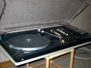 Braun Hifianlage Audio 308, schwarz, bekannt als " Schneewittchensarg ", Desig by Dieter Rams Bild 3