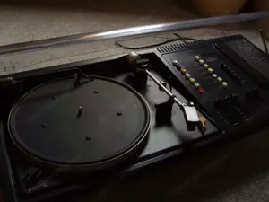 Braun Hifianlage Audio 308, schwarz, bekannt als " Schneewittchensarg ", Desig by Dieter Rams Bild 4