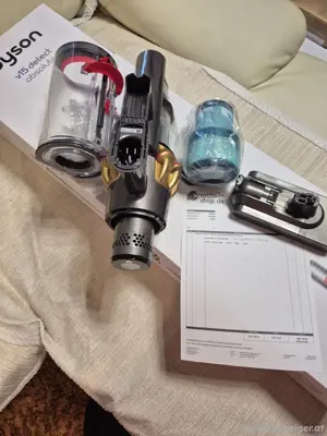 Dyson V15 Detect absolute stielsauger OVP  , gut  Akku  , 660 Watt  Bild 5