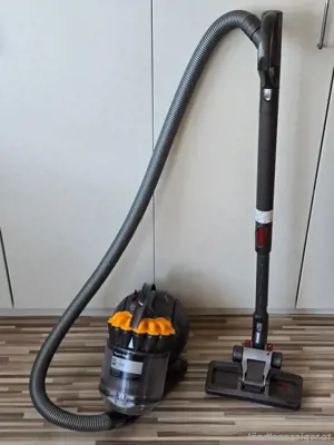 Dyson DC33C neue , beutelloser staubsauger mit Zubehör  , OVP  Bild 4