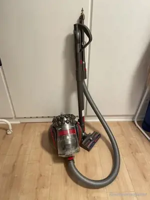 Dyson cinetic big ball Absolute 2 bodenstaubsauger mit Zubehör , OVP 