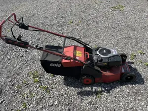 Solo Rasenmäher mit Antrieb  Bild 2